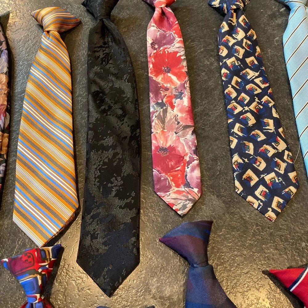 Boys lot of 19 clip on ties